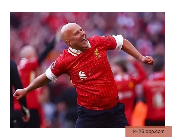 2025夏季转会窗口利物浦正式签约葡萄牙国脚中卫加强防线